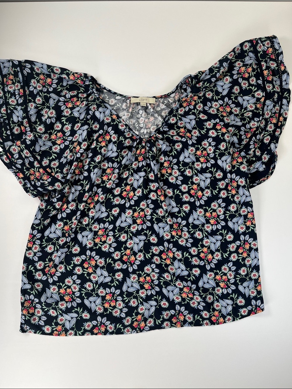 LOFT Navy Floral Flowy Sleeve Blouse with Coral and Light Blue Accents Sz XXL